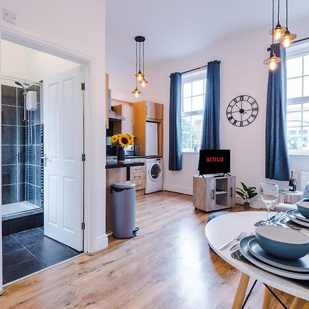 Bright 1-Bed Apartment In Chester By 53 Degrees Property, Ideal For Professionals & Couples, Great Location - Sleeps 4 Exteriér fotografie
